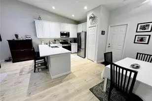 307 Tammie Sue Ln, Deland, FL 32724 - Photo 2