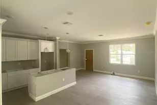 221 W Euclid Ave, Deland, FL 32720 - Photo 4