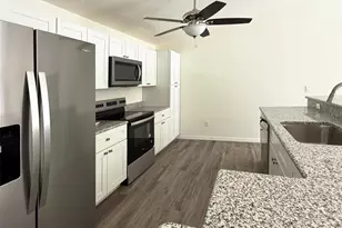 3046 Woodland Dr, Edgewater, FL 32141 - Photo 8