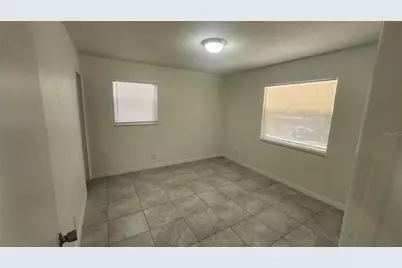 1079 N Gertrude Court, Daytona Beach, FL 32117 - Photo 4