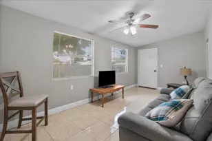 1348 E Hancock Dr, Deltona, FL 32725 - Photo 20