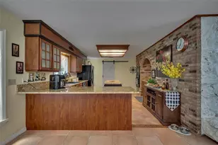 105 Saxon Blvd, Deltona, FL 32725 - Photo 26