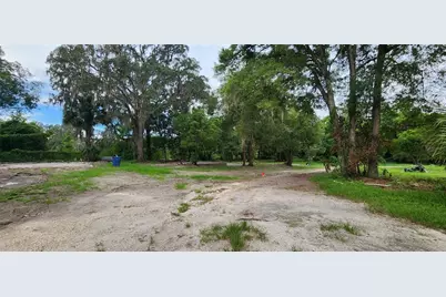 711 Sunset Avenue, Orange City, FL 32763 - Photo 8