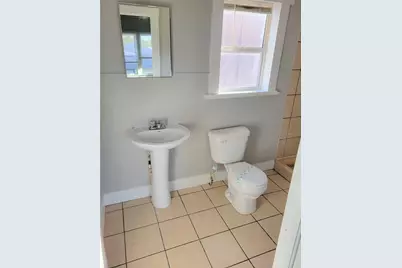 200 1/2 Unit 1 Old Daytona Road, Deland, FL 32724 - Photo 8