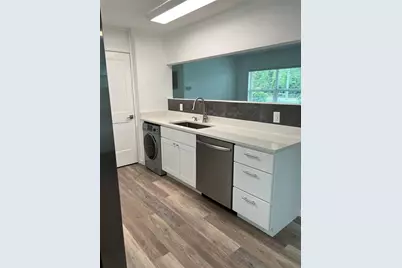 106 S Oakland Avenue, San Mateo, FL 32187 - Photo 2