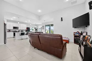 4398 Lago Vis Dr, Sebastian, FL 32976 - Photo 10