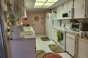 2687 Royal Ridge Dr, Spring Hill, FL 34606 - Photo 8