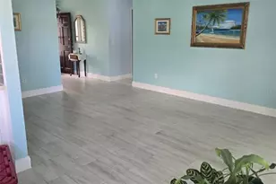 1037 Collins Ave, Orange City, FL 32763 - Photo 16