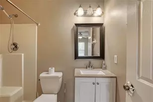 1519 S Silverstone Ct, Orange City, FL 32763 - Photo 10