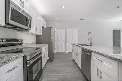 1214 S Thompson Avenue, Deland, FL 32720 - Photo 2