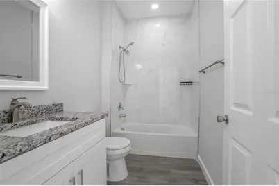 1214 S Thompson Avenue, Deland, FL 32720 - Photo 8