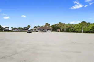 4393 Maple Ave, Edgewater, FL 32141 - Photo 32