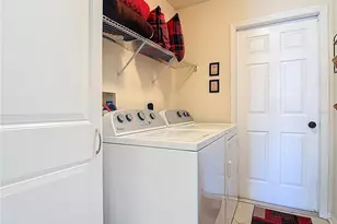 881 Goldcoast Dr, Deltona, FL 32725 - Photo 46