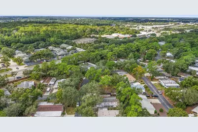 114 E Plantation Boulevard, Lake Mary, FL 32746 - Photo 6