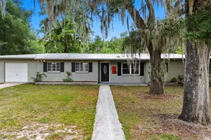 130 SW Peach St, Keystone Heights, FL 32656 - Photo 6