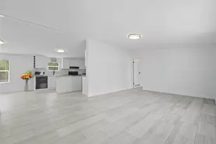 1137 Yaupon St, Daytona Beach, FL 32117 - Photo 6