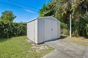 814 Lewis Dr, Daytona Beach, FL 32117 - Photo 28