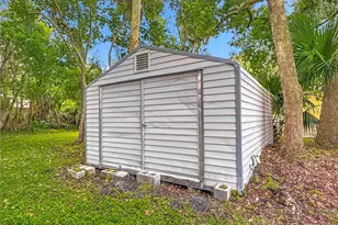 1633 Lakeside Dr, Deland, FL 32720 - Photo 38
