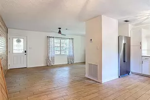 1611 Caroline Dr, Pierson, FL 32180 - Photo 4