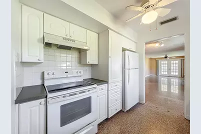 1401 Orange Tree Drive, Edgewater, FL 32132 - Photo 16