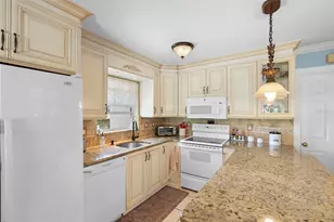 1330 N Shadow Ridge Dr, Deltona, FL 32725 - Photo 20