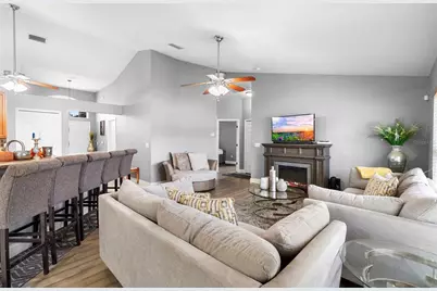 641 Rhodes Drive, Deland, FL 32720 - Photo 8