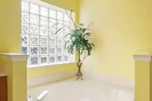 2047 Friar Tuck Ln, Orange City, FL 32763 - Photo 18