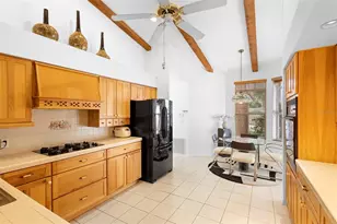 2047 Friar Tuck Ln, Orange City, FL 32763 - Photo 6