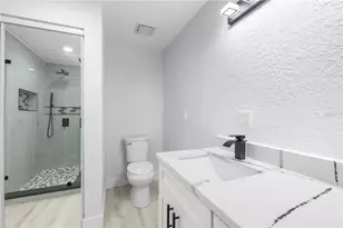 3135 33rd Ave N, Saint Petersburg, FL 33713 - Photo 16