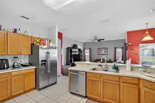 3637 Weatherfield Dr, Kissimmee, FL 34746 - Photo 20