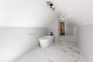 210 W University Ave, Deland, FL 32720 - Photo 30