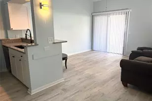 101 N Hill Ave, Deland, FL 32724 - Photo 2