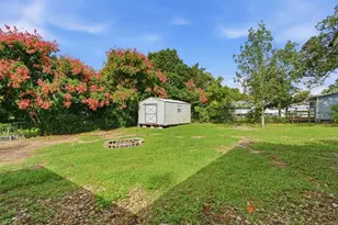 930 N Amelia Ave, Deland, FL 32724 - Photo 32