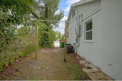 334 W Howry Avenue, Deland, FL 32720 - Photo 40