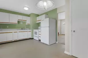 1301 N Amelia Ave, Deland, FL 32724 - Photo 6