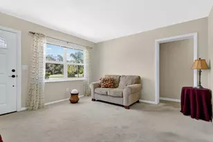 1301 N Amelia Ave, Deland, FL 32724 - Photo 2