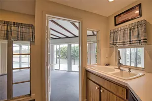 1615 Del Monte Ct, Venice, FL 34293 - Photo 18