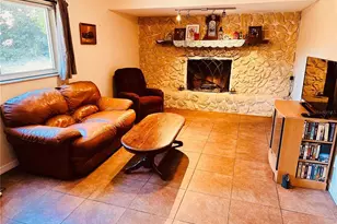 1649 E Shangri-La Dr, Daytona Beach, FL 32119 - Photo 6