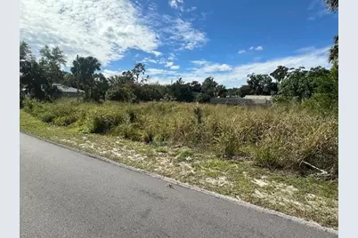 512 S Adelle Avenue, Deland, FL 32720 - Photo 1