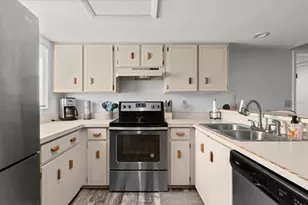 102 Bob White Ct, Daytona Beach, FL 32119 - Photo 2