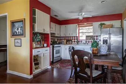 16325 SE 134th Ct, Weirsdale, FL 32195 - Photo 8