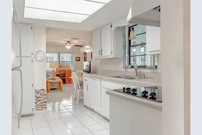 2420 Pine Tree Circle Drive, Orange City, FL 32763 - Photo 24