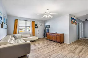 1364 Beacon Dr, Daytona Beach, FL 32117 - Photo 4