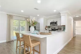 511 W Gardenia Dr, Orange City, FL 32763 - Photo 2