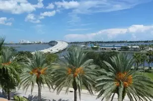 128 S Beach St, Daytona Beach, FL 32114 - Photo 2