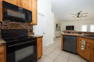 1559 5th Ave, Deland, FL 32724 - Photo 16