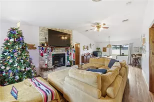 3220 Queen Palm Dr, Edgewater, FL 32141 - Photo 4