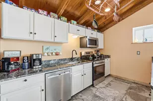 318 Eastwood Ln, Daytona Beach, FL 32118 - Photo 12