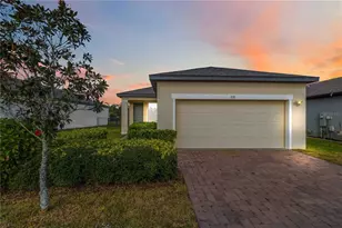 719 Ladyfish Ln, New Smyrna Beach, FL 32168 - Photo 1