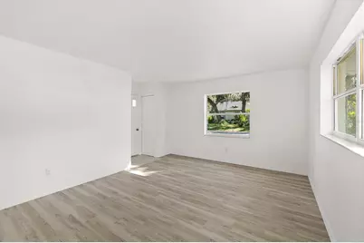 145 Oak Ridge Avenue, Edgewater, FL 32132 - Photo 10